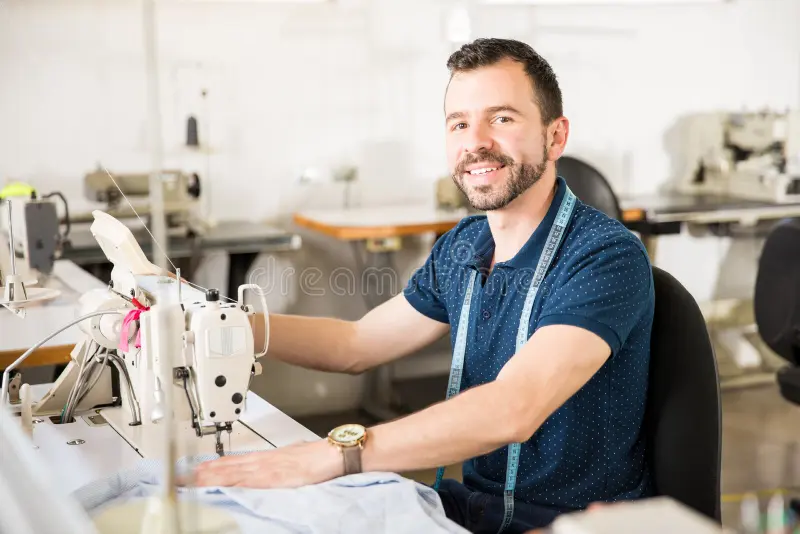 Sewing Worker | عامل خياطة