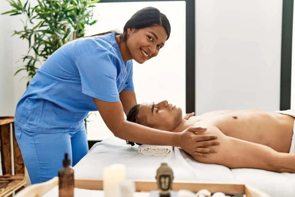 Massage Therapist | أخصائية تدليك